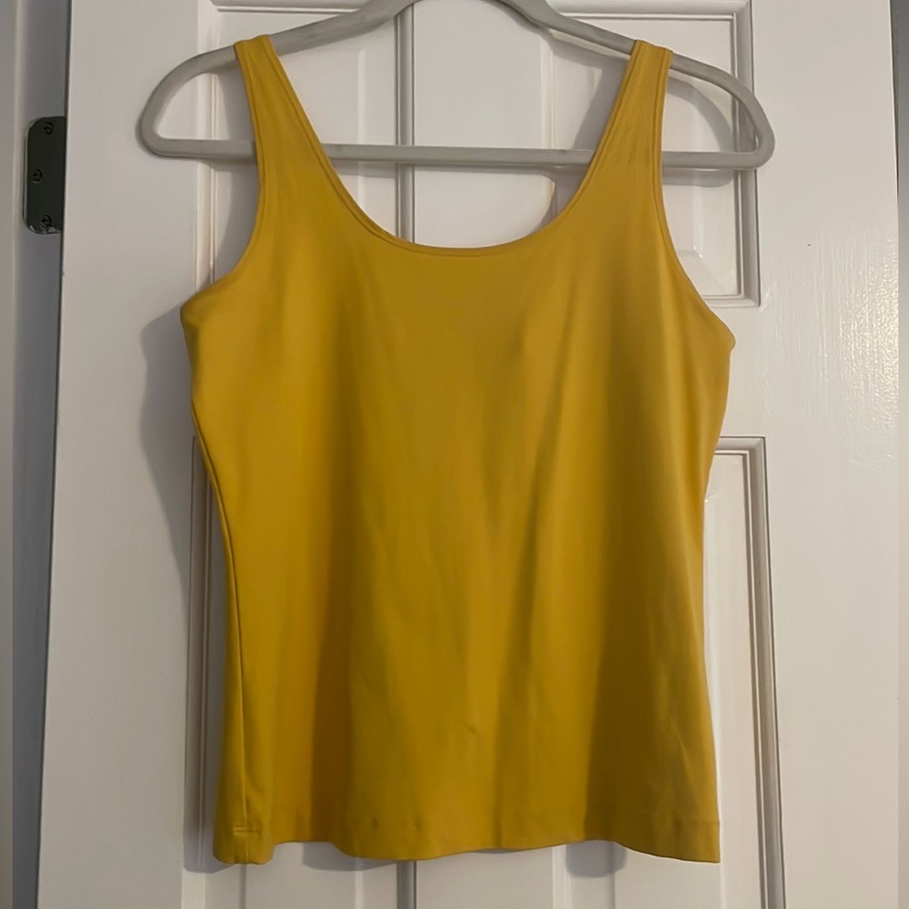 EUC Bell Sleeve Lace/Crochet Cut Out Top in Gold - Picture 7 of 8